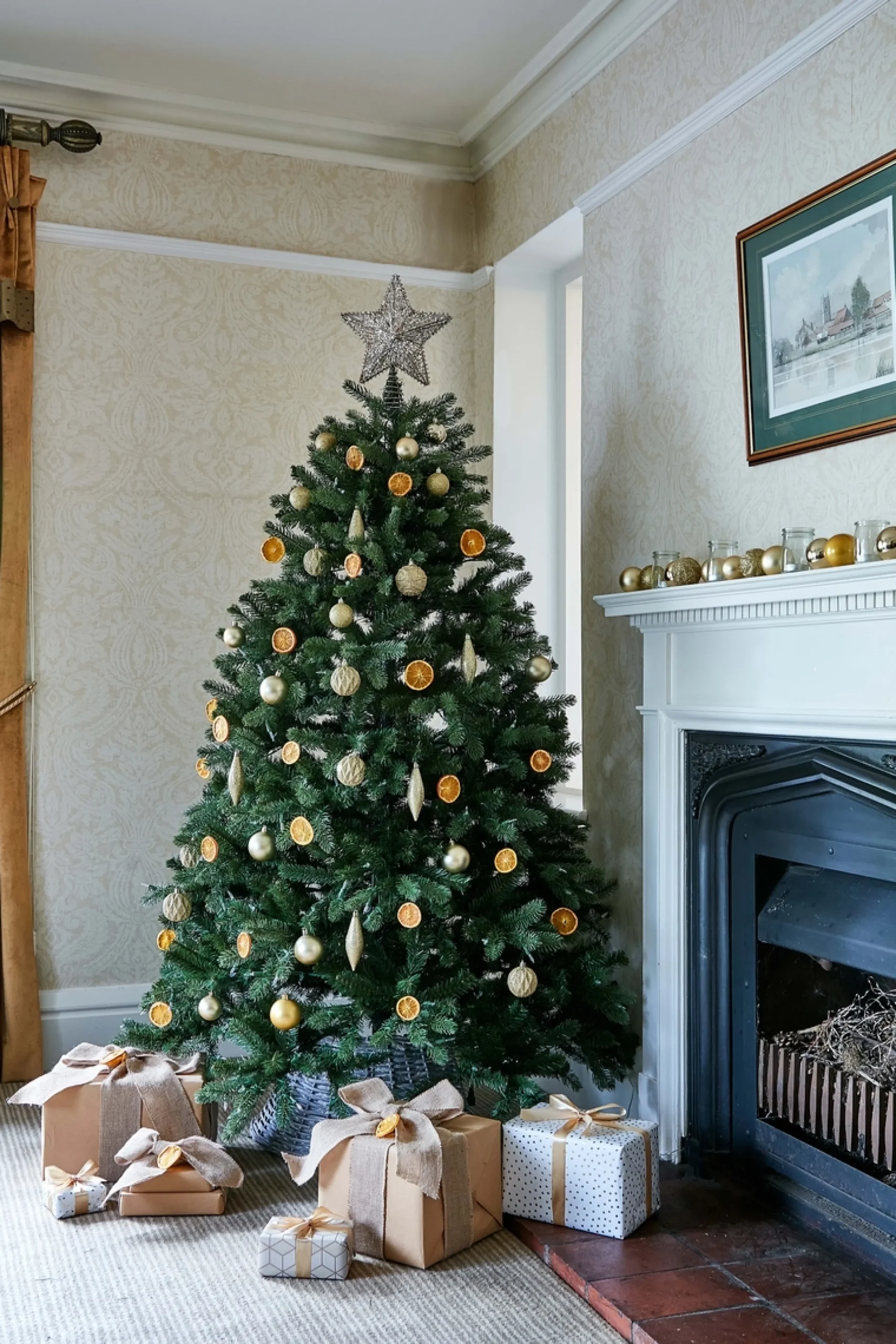 Christmas Land 8Ft & 9Ft Artificial Christmas Trees (Un-Lit)-9Ft Feel Real Newberry Spruce Artificial Christmas Tree