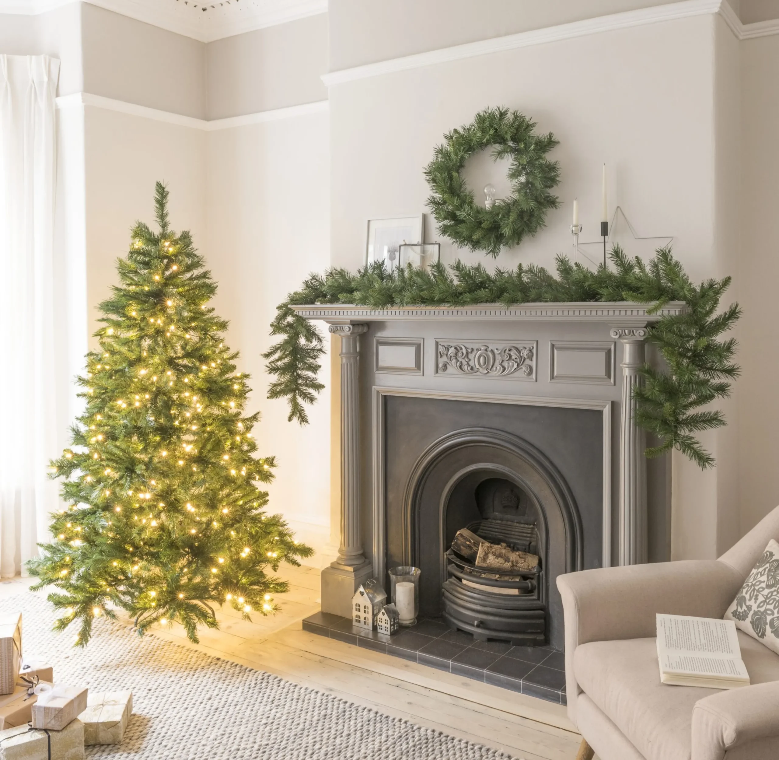 Christmas Land Garlands Un-Lit*9Ft Winchester Pine Christmas Garland